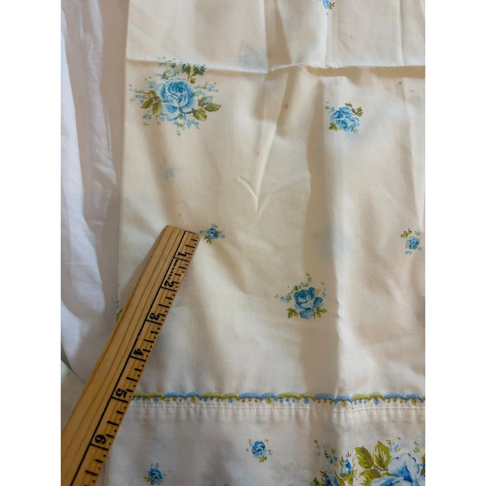 Vintage Springmaid Wondercal Blue Rose Standard Pillowcases Pair Made In USA